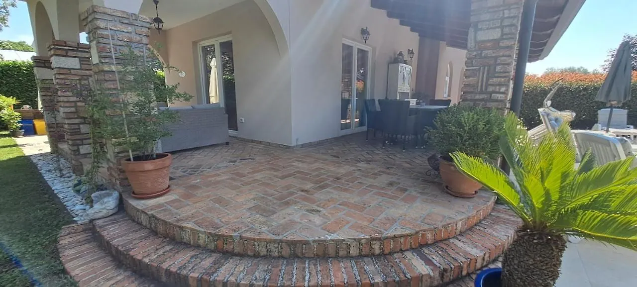 אומאג Villa Agava